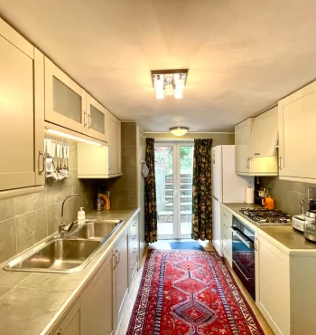Ultra Central London Holiday Home Flat B (9)